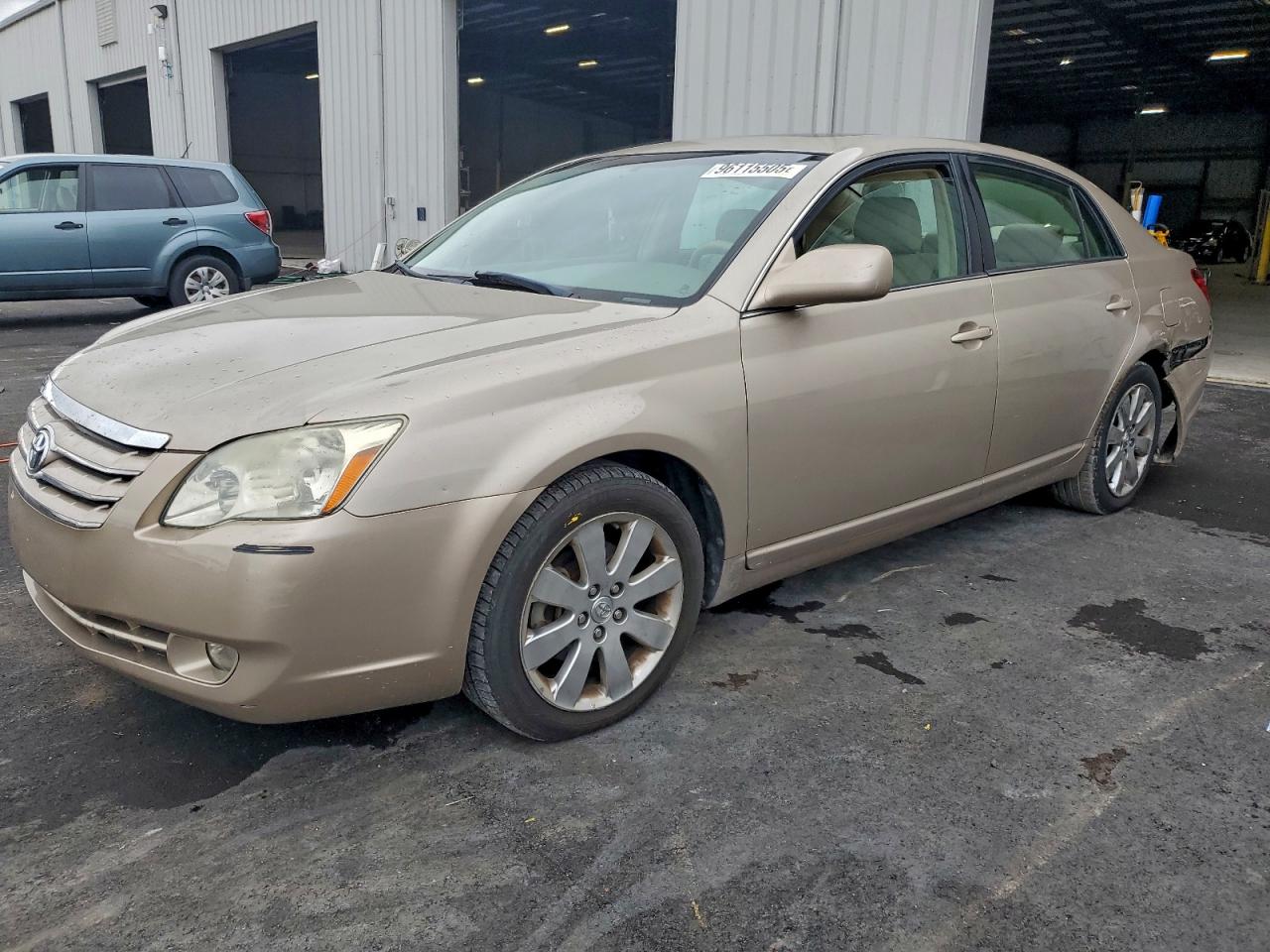 Lot #3311719231 2006 TOYOTA AVALON XL