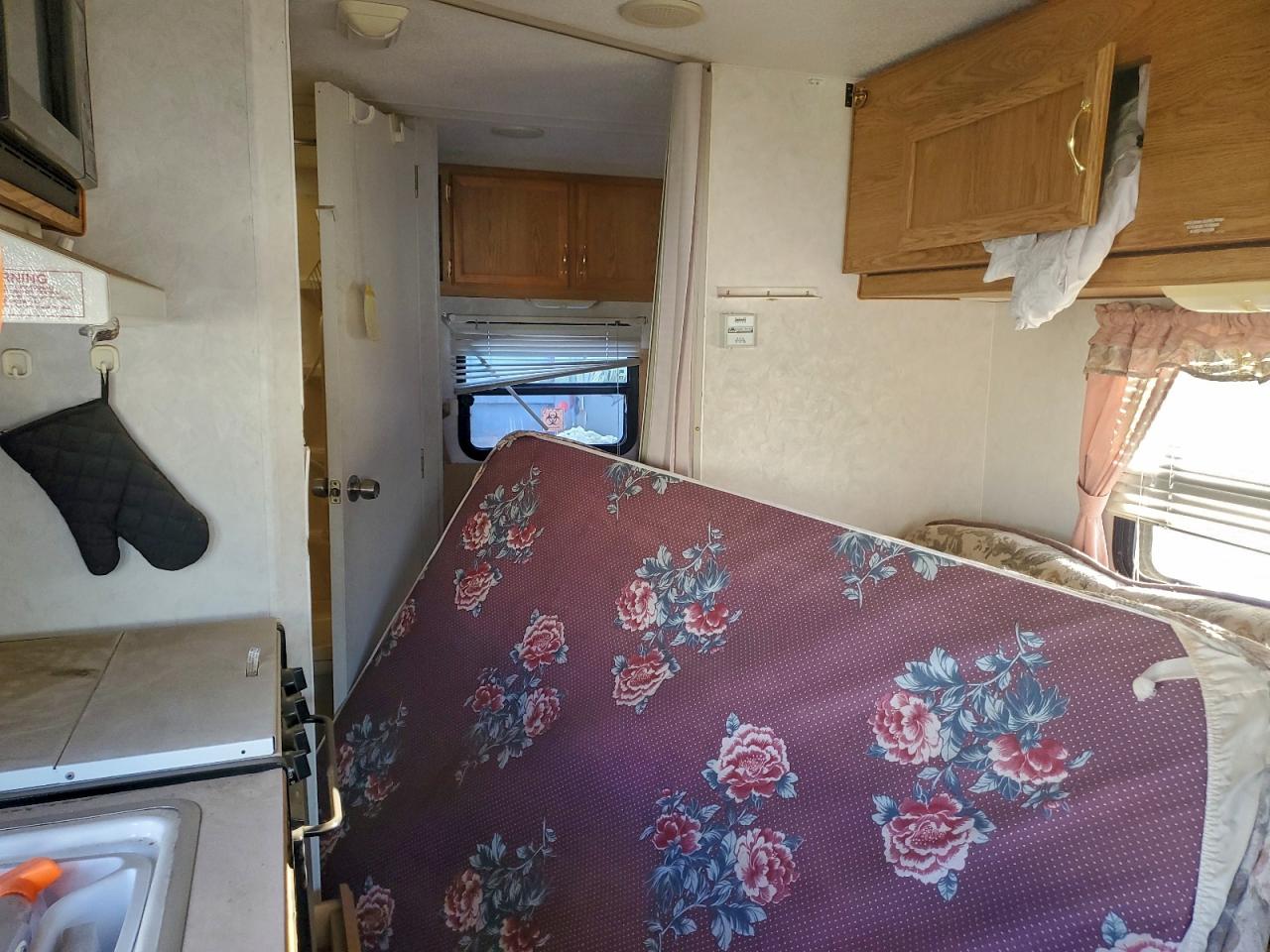 Lot #3305340304 1998 PROWLER PROWLER