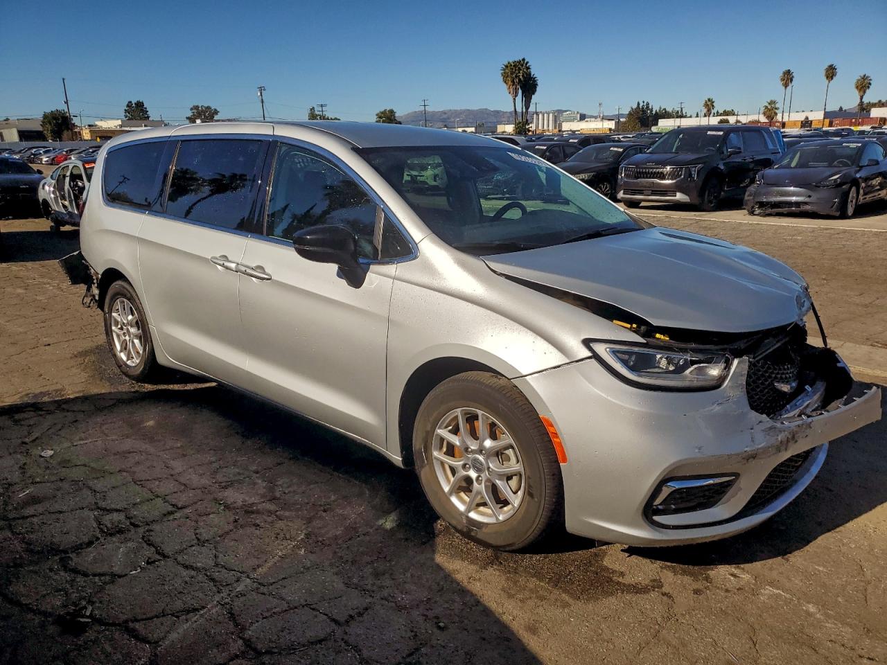 CHRYSLER PACIFICA TOURING L