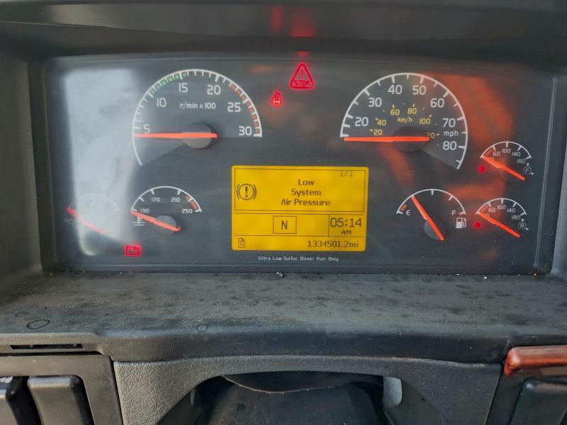 2008 VOLVO VN VNL #3305293313