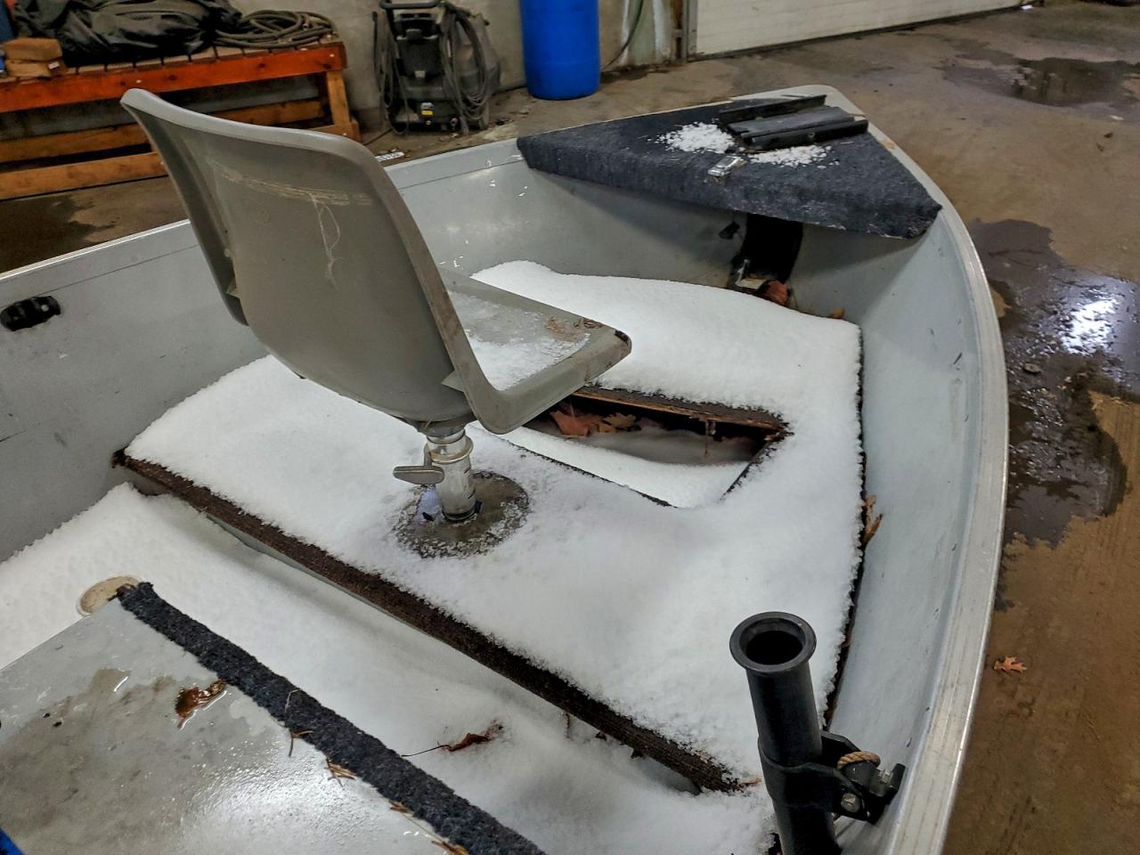 Lot #3305348306 1990 ALUMACRAFT BOAT