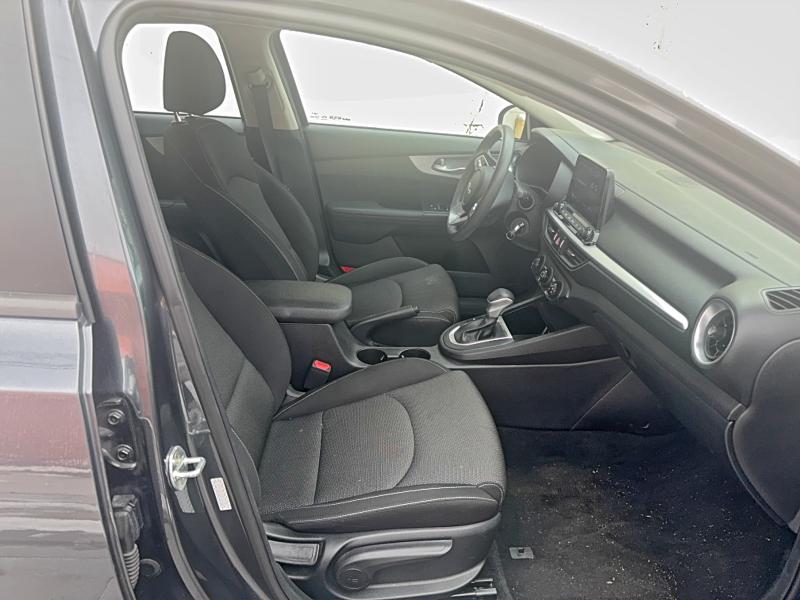 2023 KIA FORTE LX #3317824203