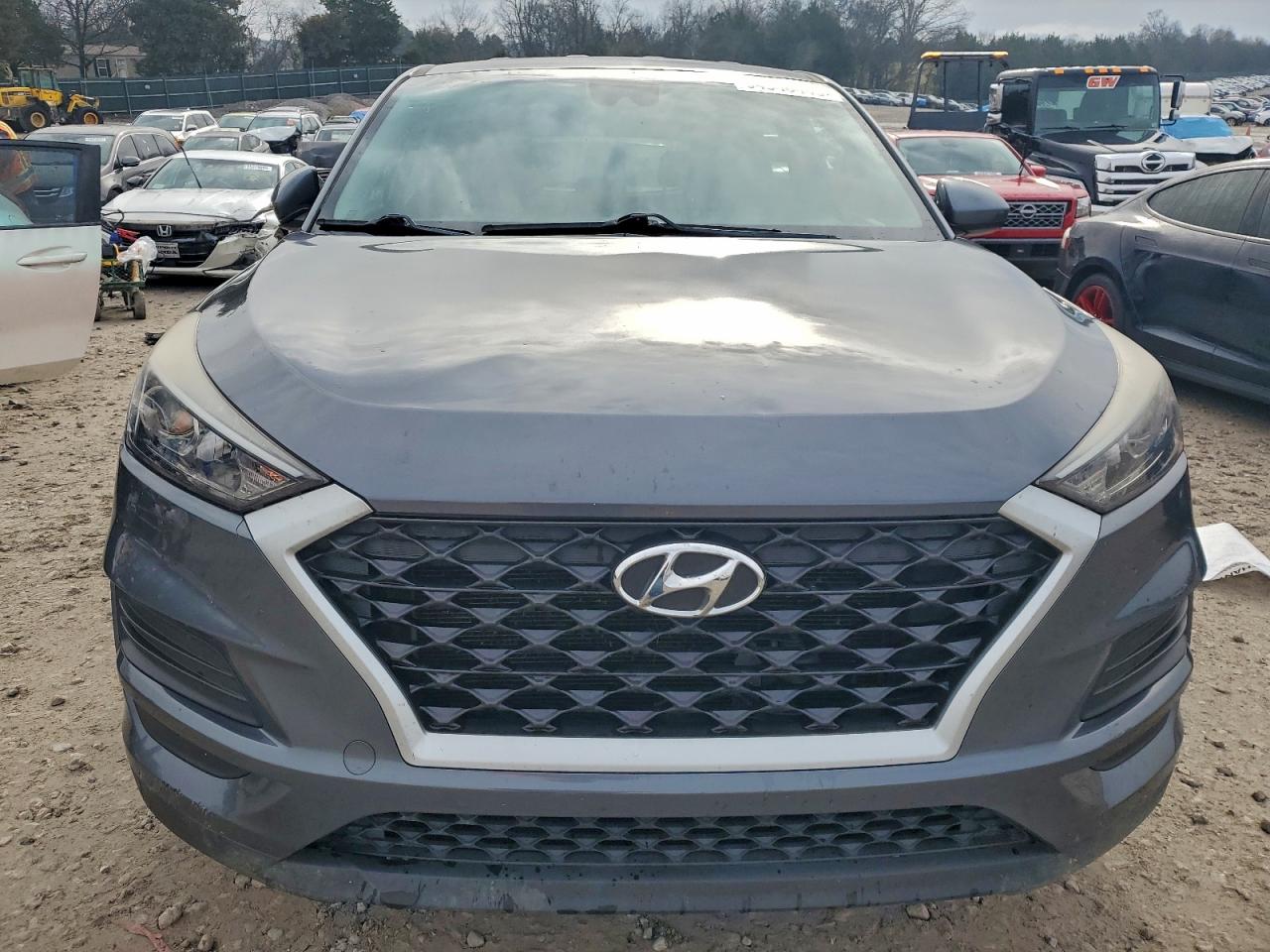 Lot #3316782402 2019 HYUNDAI TUCSON SE