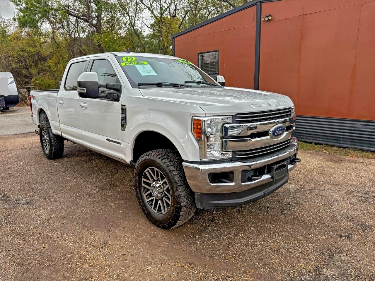 Lot #3318860939 2019 FORD F250 SUPER