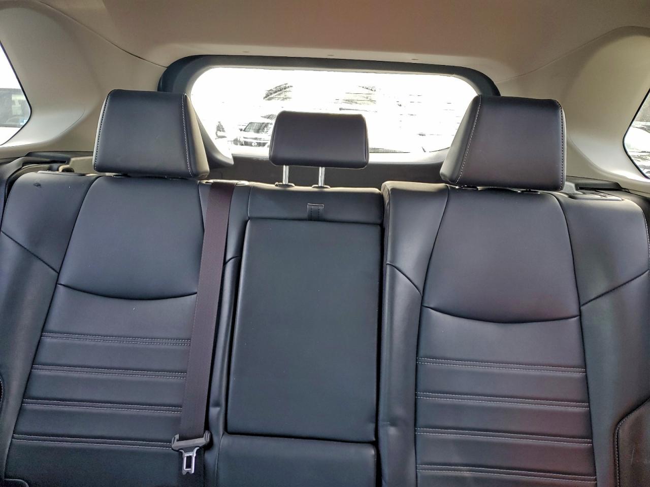 TOYOTA RAV4 XLE PREMIUM