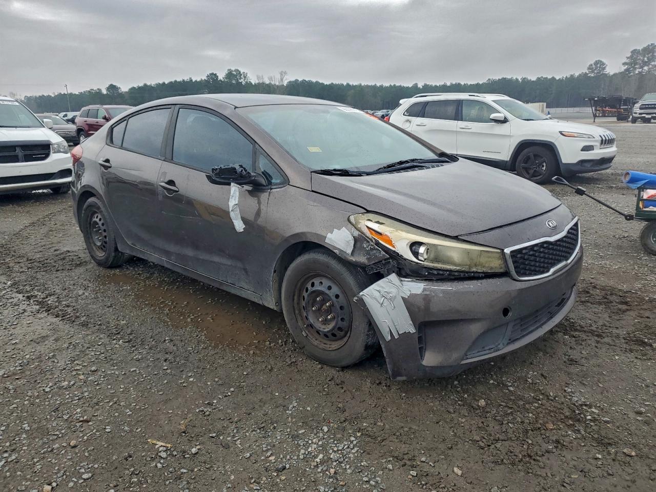 Lot #3316833655 2017 KIA FORTE LX