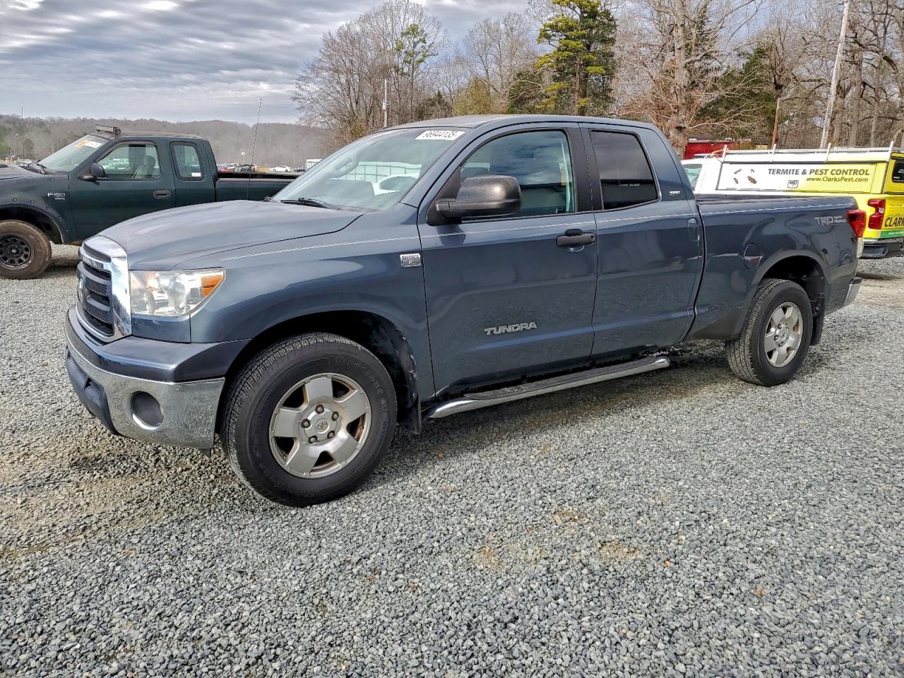 TOYOTA TUNDRA DOUBLE CAB SR5