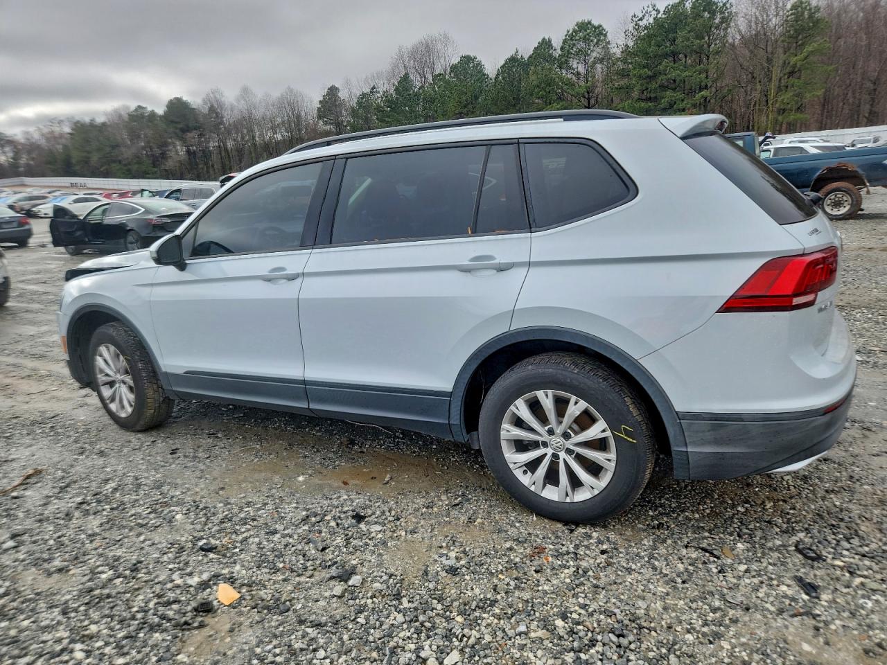 VOLKSWAGEN TIGUAN S