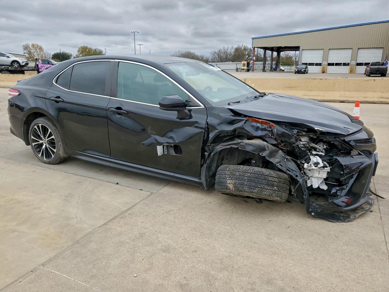 Lot #3316816402 2020 TOYOTA CAMRY SE