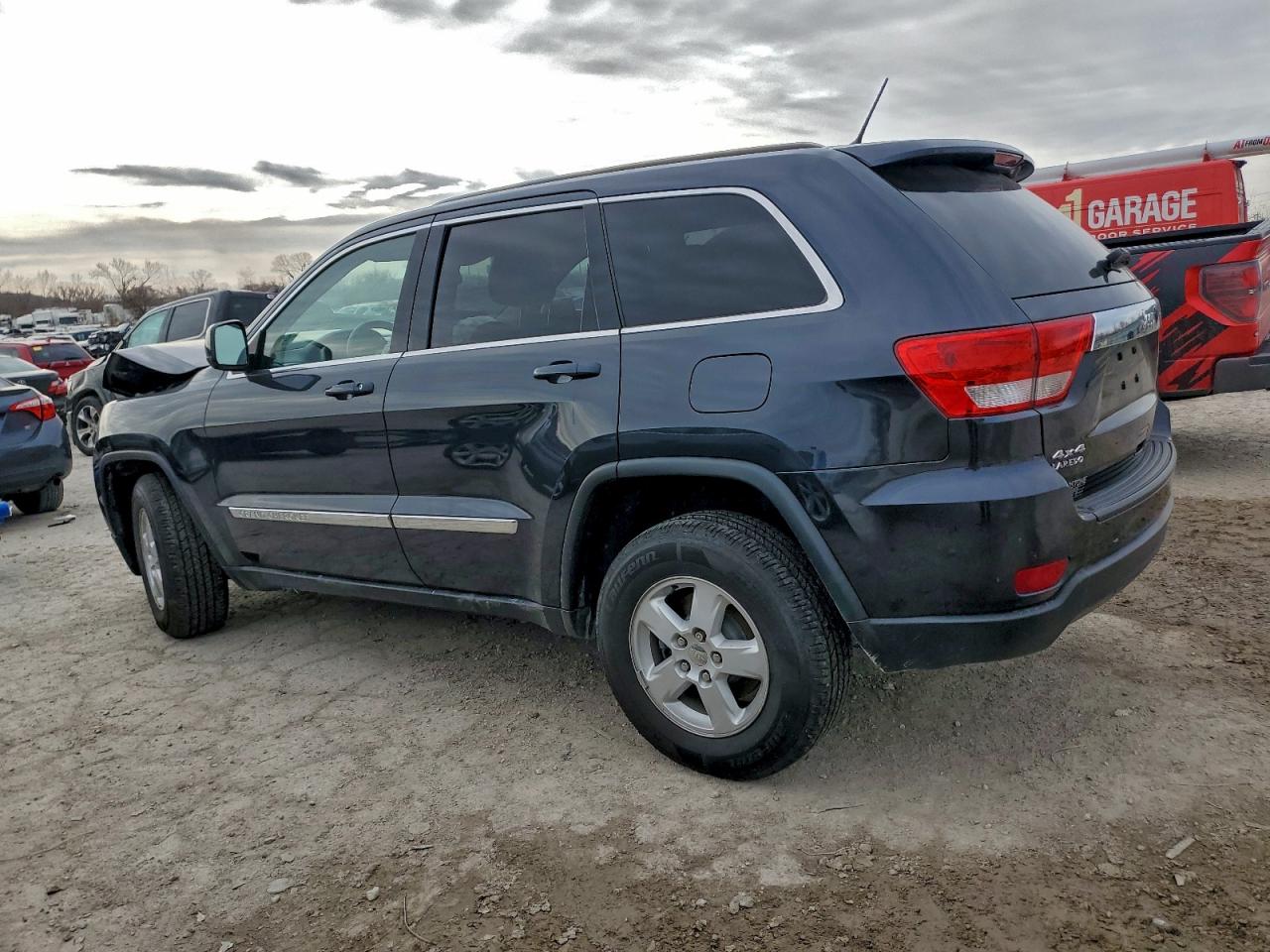 JEEP GRAND CHEROKEE LAREDO