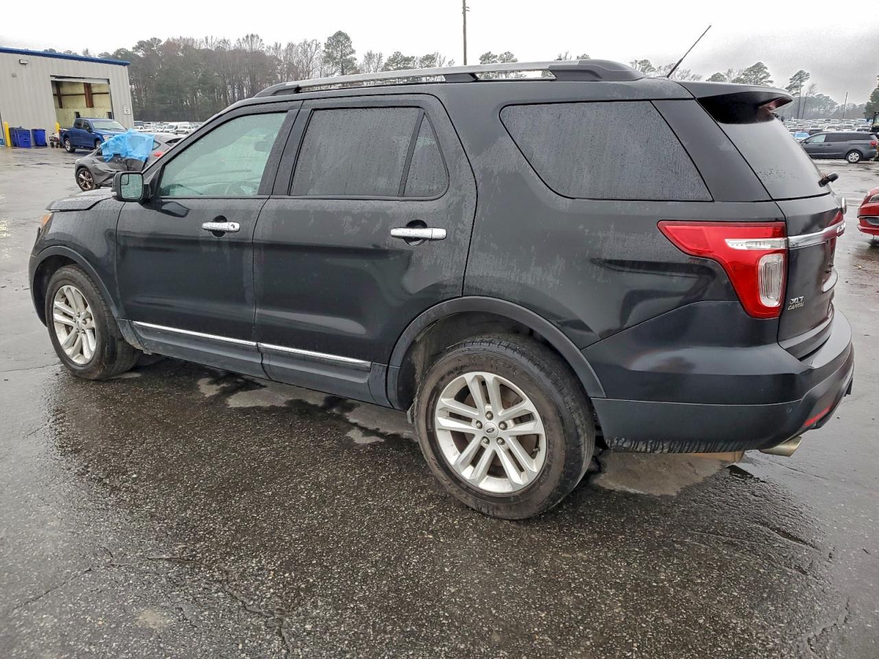 FORD EXPLORER XLT