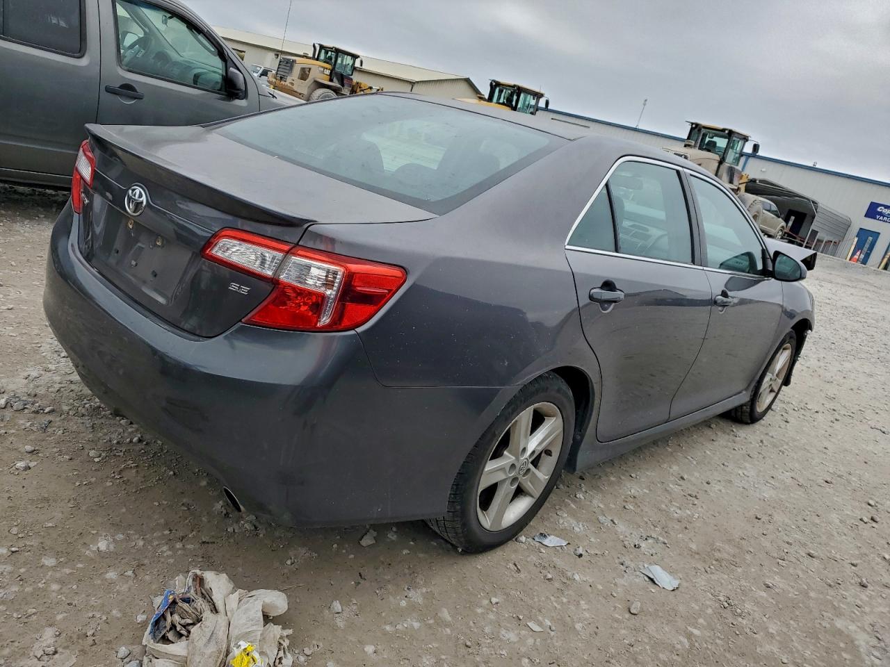 TOYOTA CAMRY L