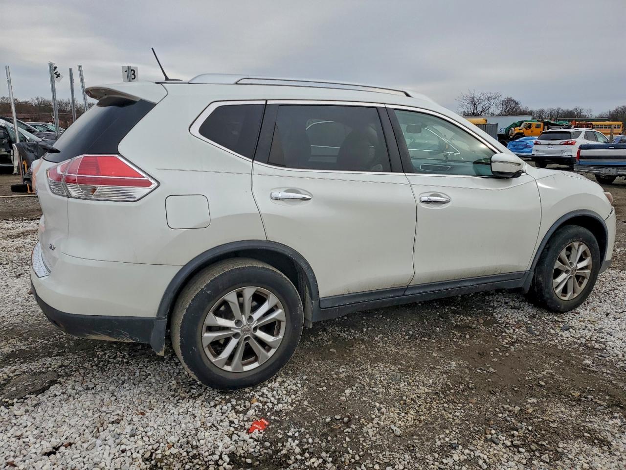 NISSAN ROGUE S