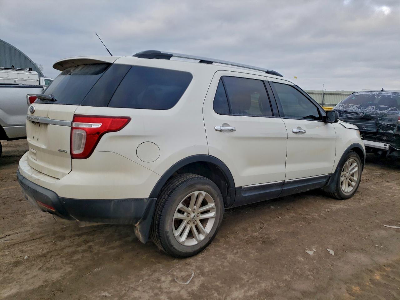 FORD EXPLORER XLT