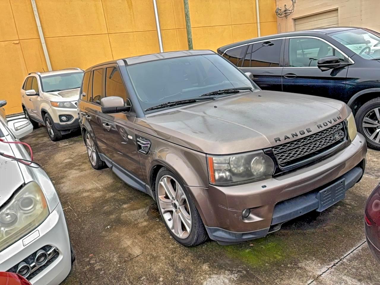 LAND ROVER RANGE ROVER HSE LUXURY