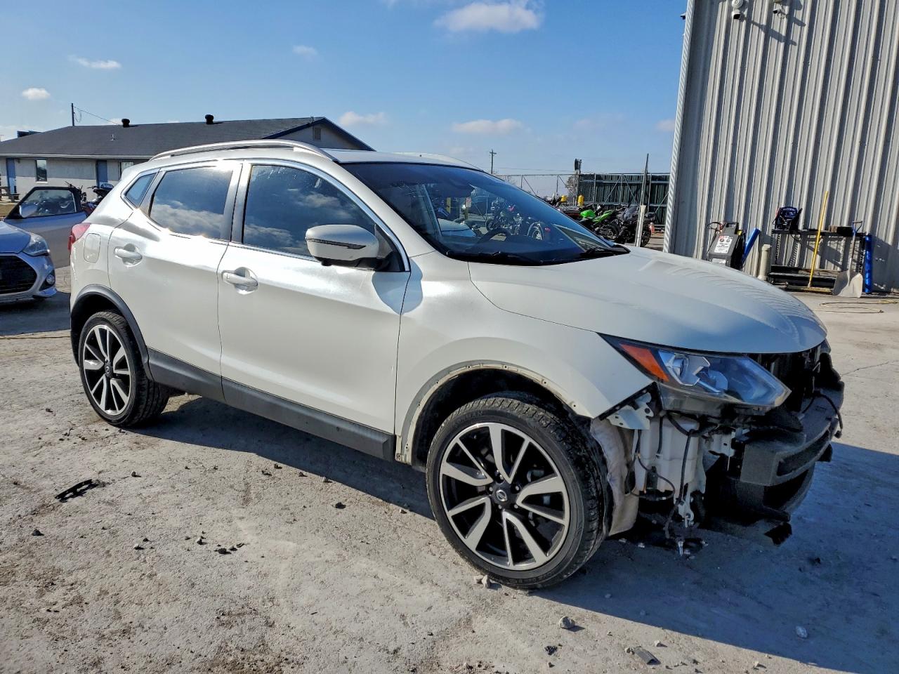 NISSAN ROGUE SPORT S