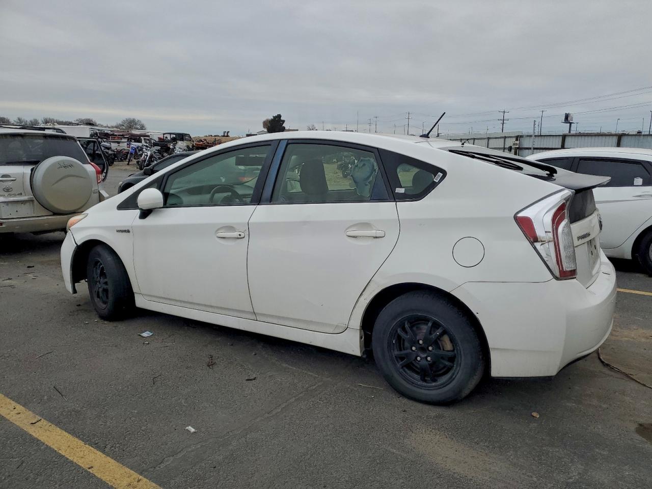 TOYOTA PRIUS