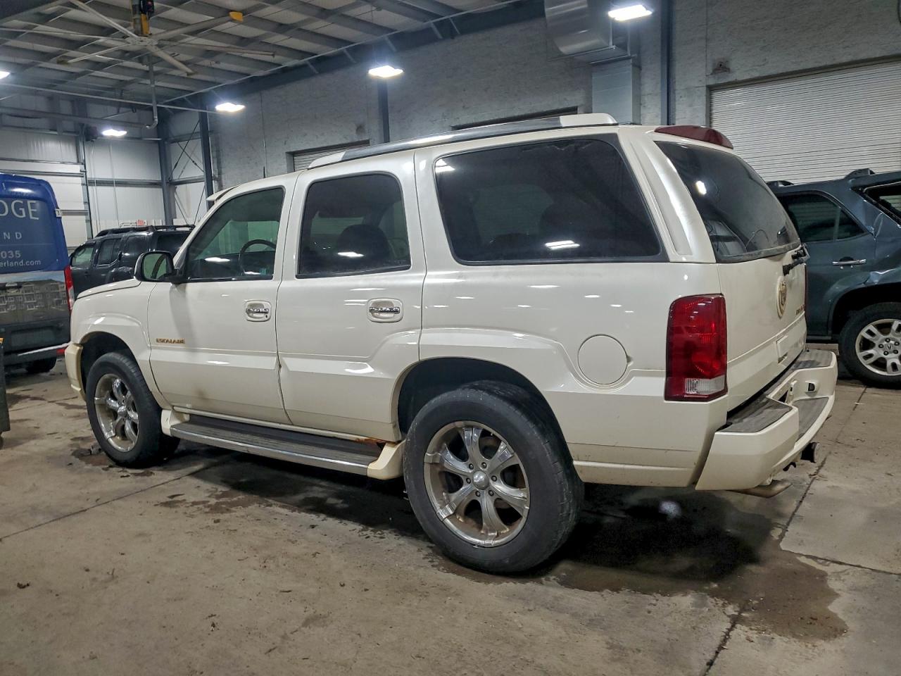 Lot #3305349305 2003 CADILLAC ESCALADE L