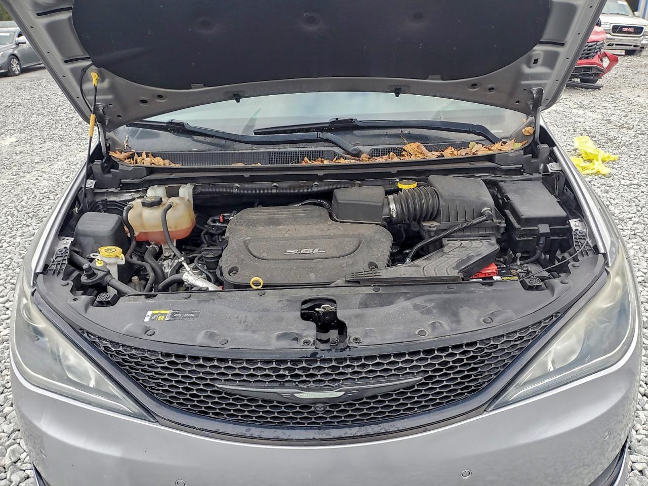 CHRYSLER PACIFICA TOURING L