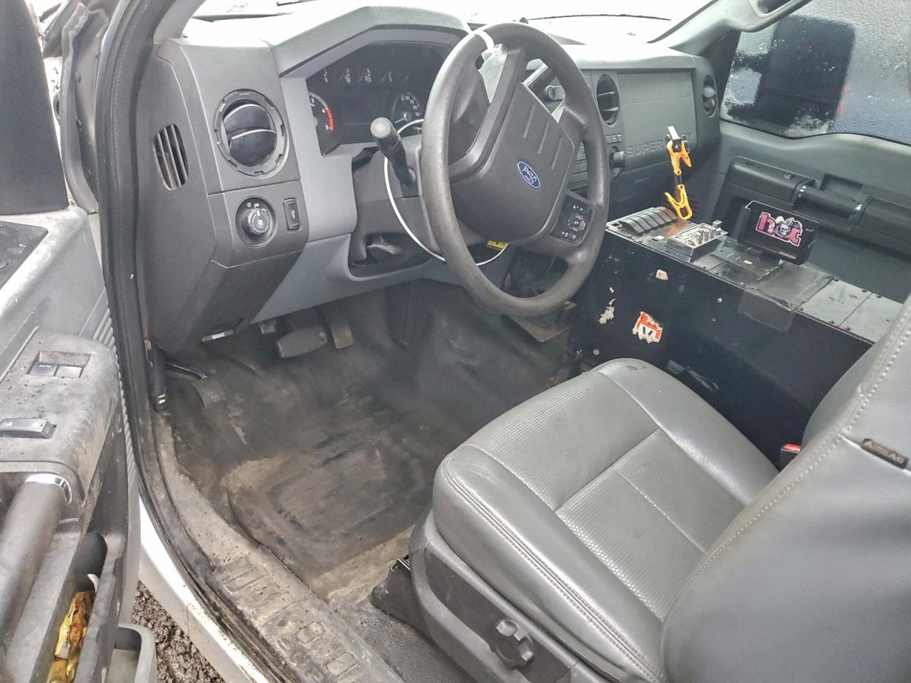 FORD F-250 SUPER DUTY