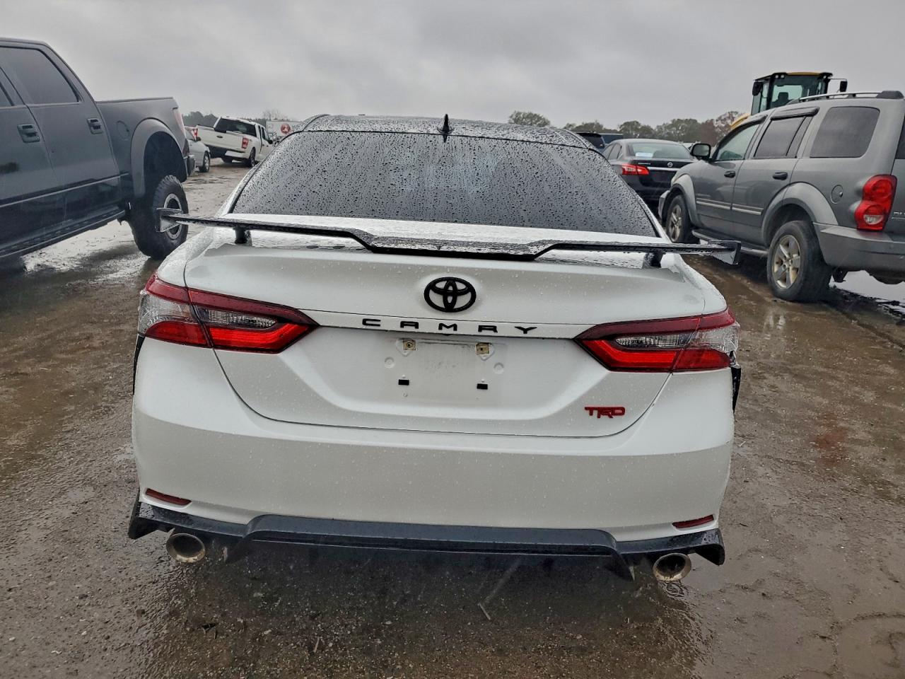TOYOTA CAMRY TRD