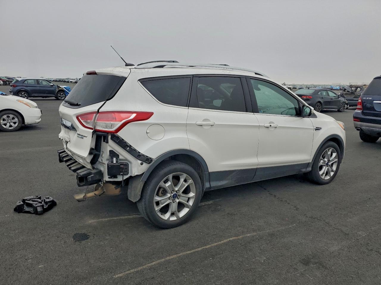 FORD ESCAPE TITANIUM