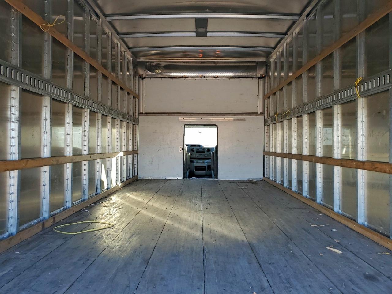 FORD E-350 E350 SUPER DUTY CUTAWAY VAN