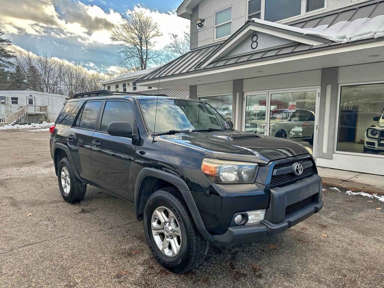 TOYOTA 4RUNNER SR5