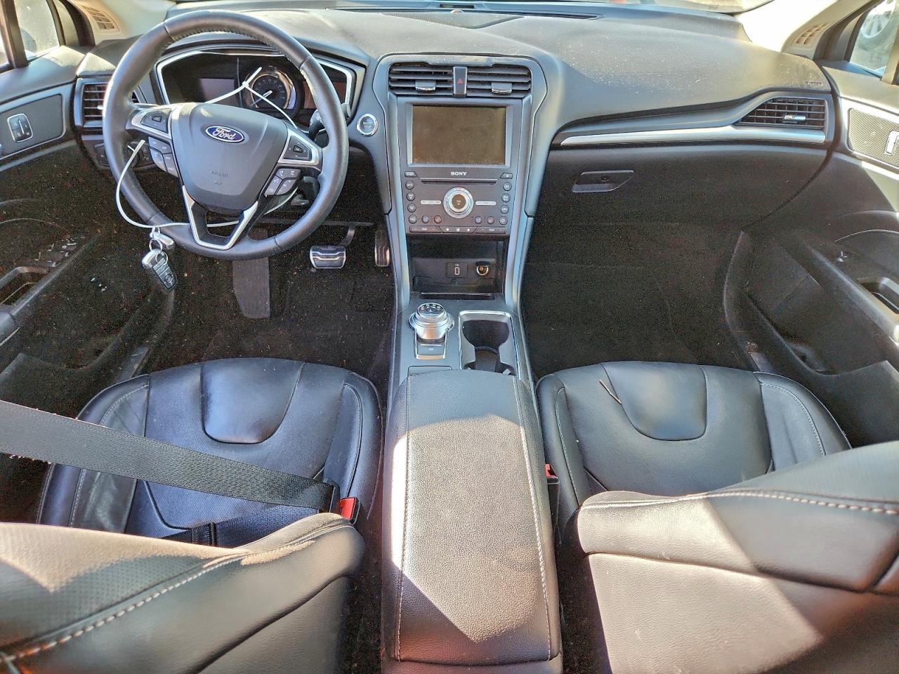 FORD FUSION TITANIUM PHEV