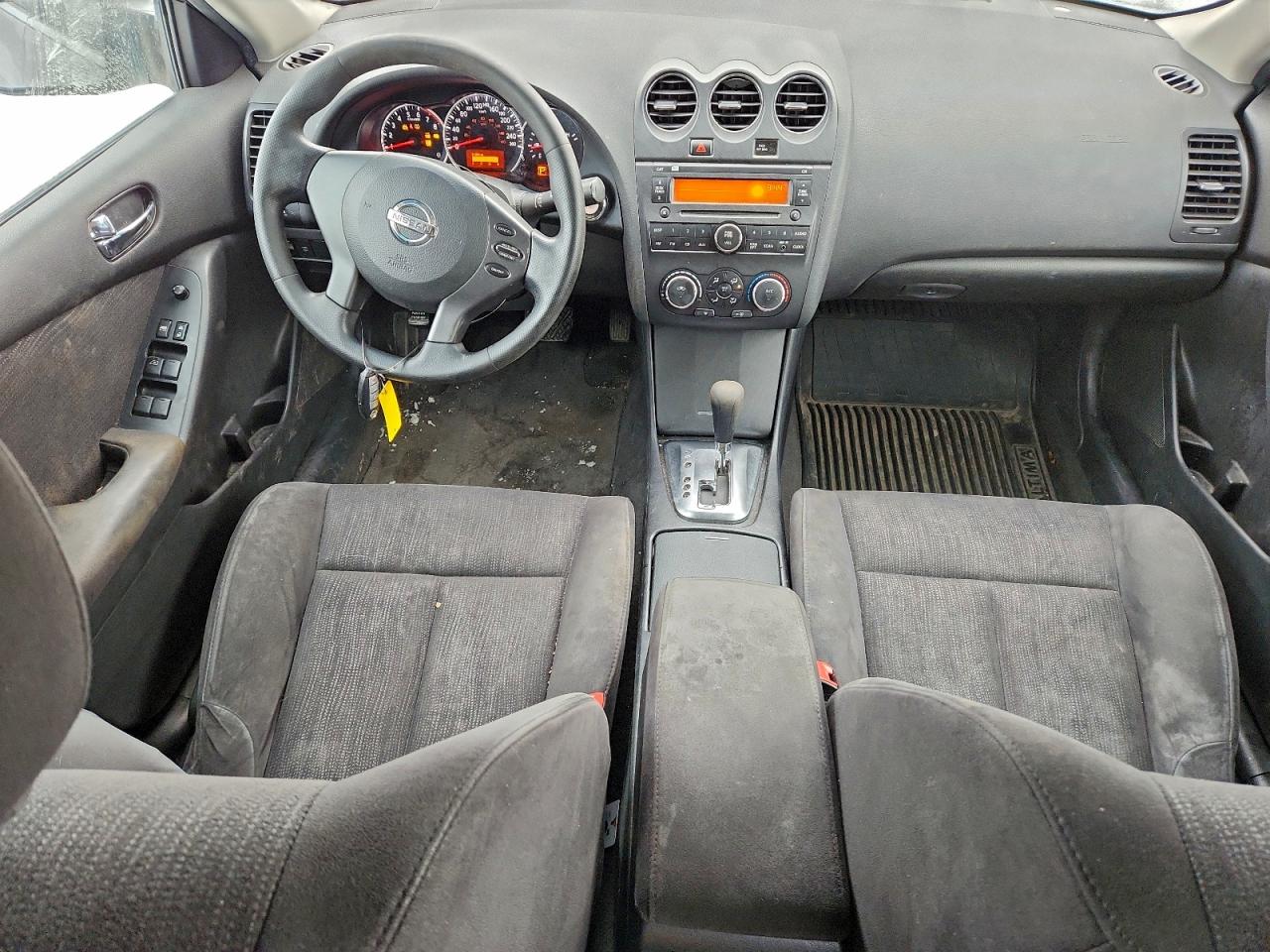 NISSAN ALTIMA BASE