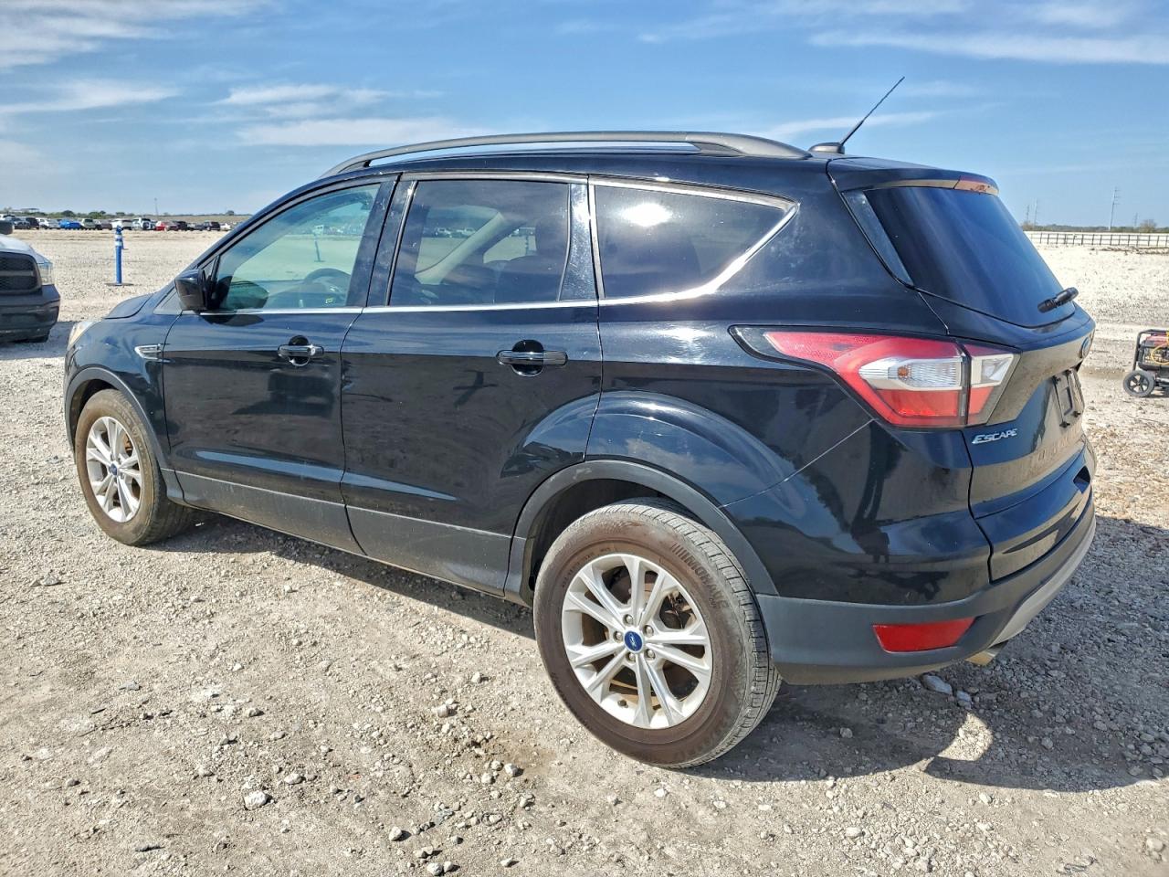 Lot #3309220628 2018 FORD ESCAPE SE