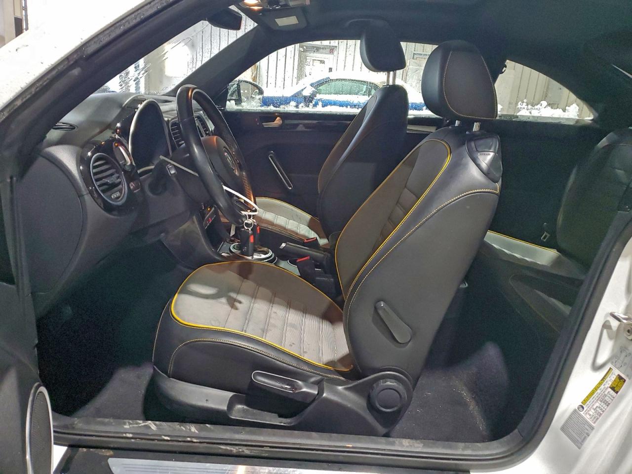 VOLKSWAGEN BEETLE DUNE