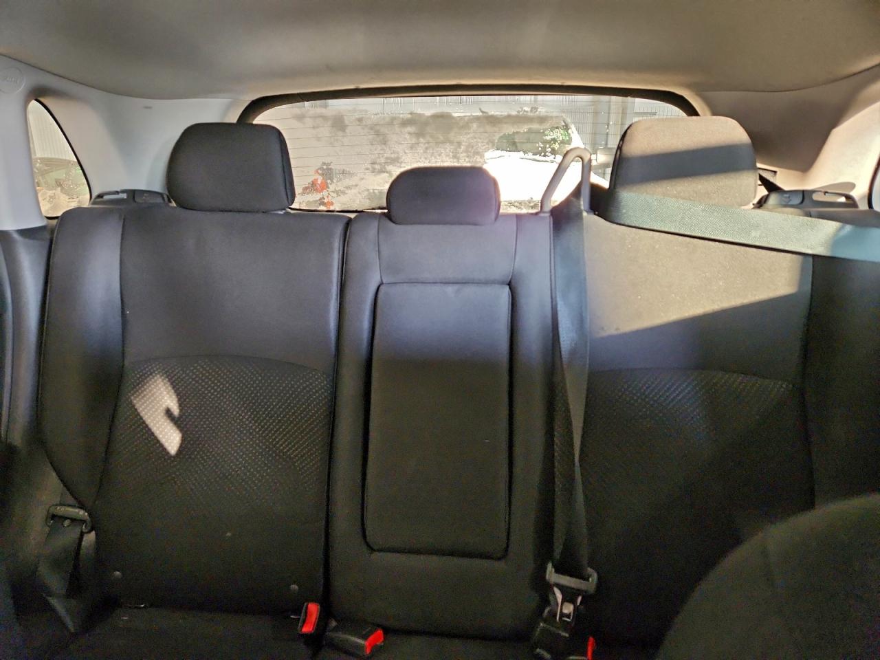 MITSUBISHI OUTLANDER ES