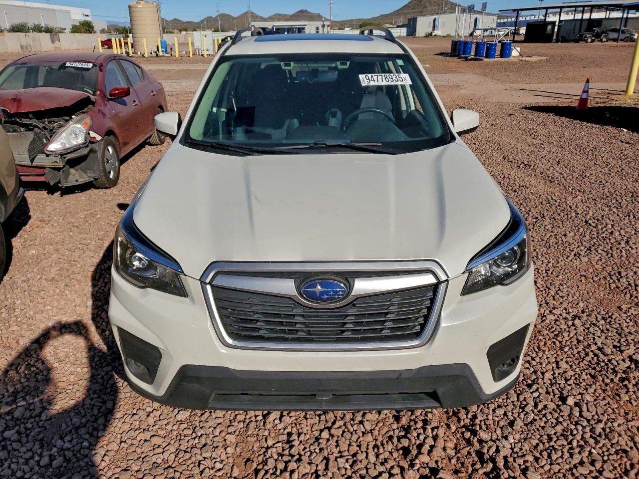 SUBARU FORESTER PREMIUM