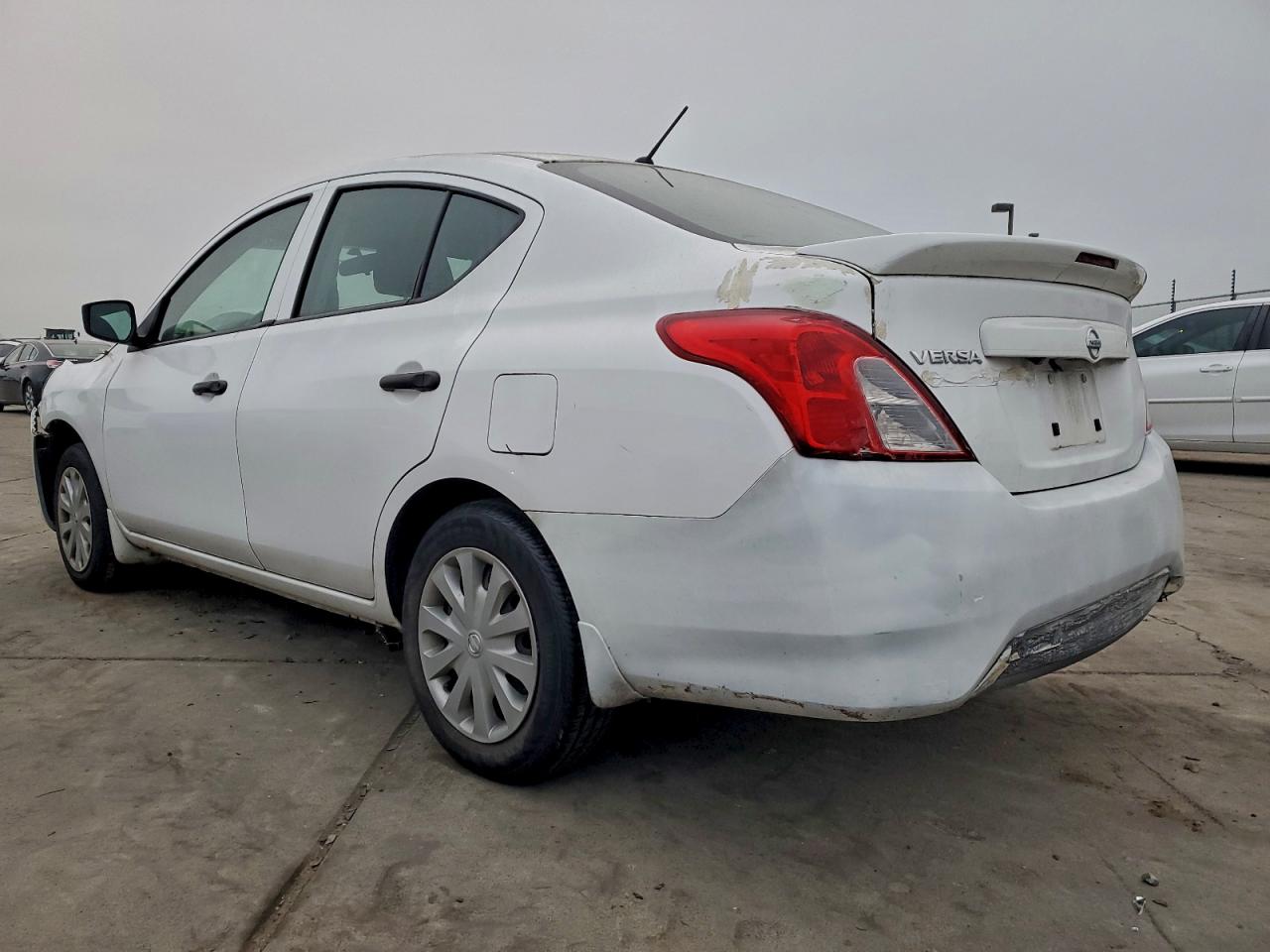 NISSAN VERSA S