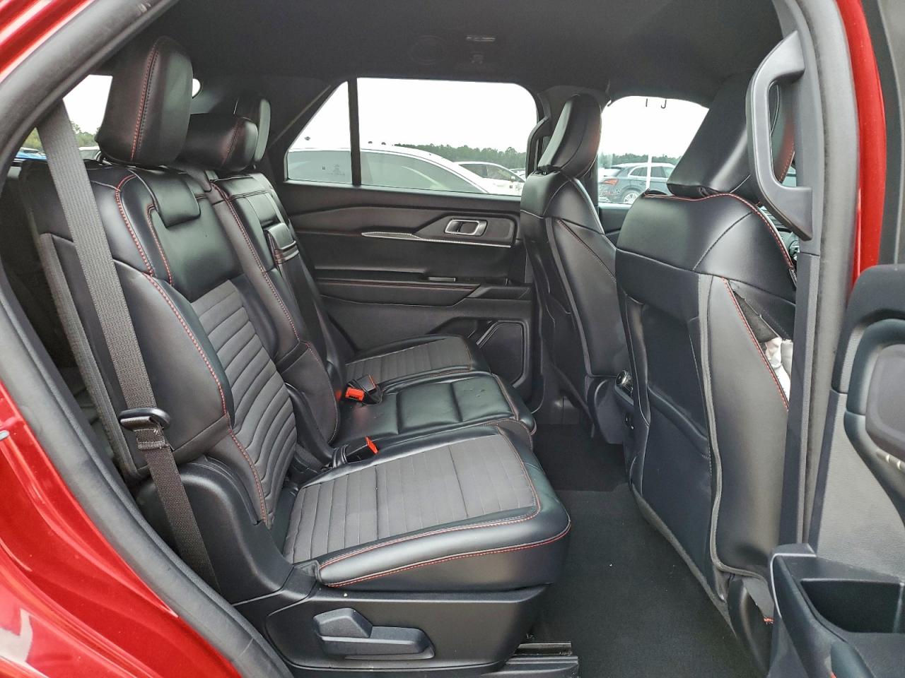 FORD EXPLORER ST-LINE