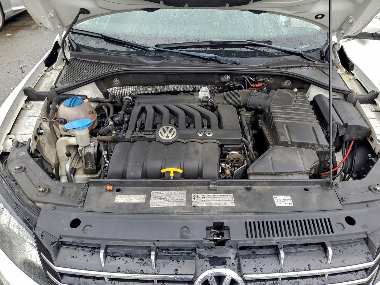 VOLKSWAGEN PASSAT SEL