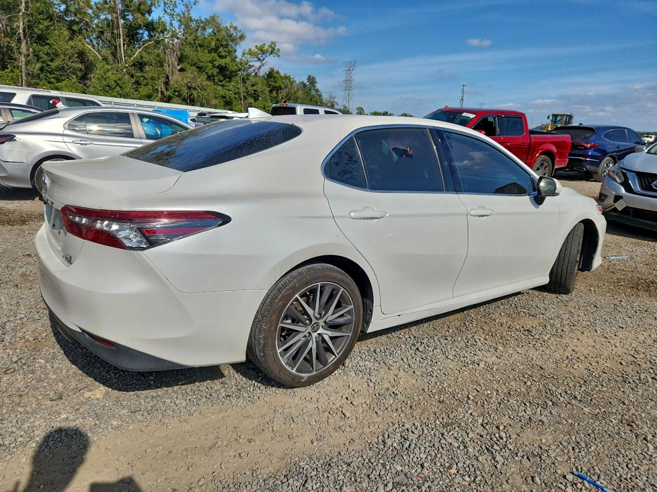 TOYOTA CAMRY XLE