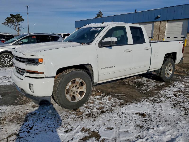 2017 CHEVROLET SILVERADO #3305331373
