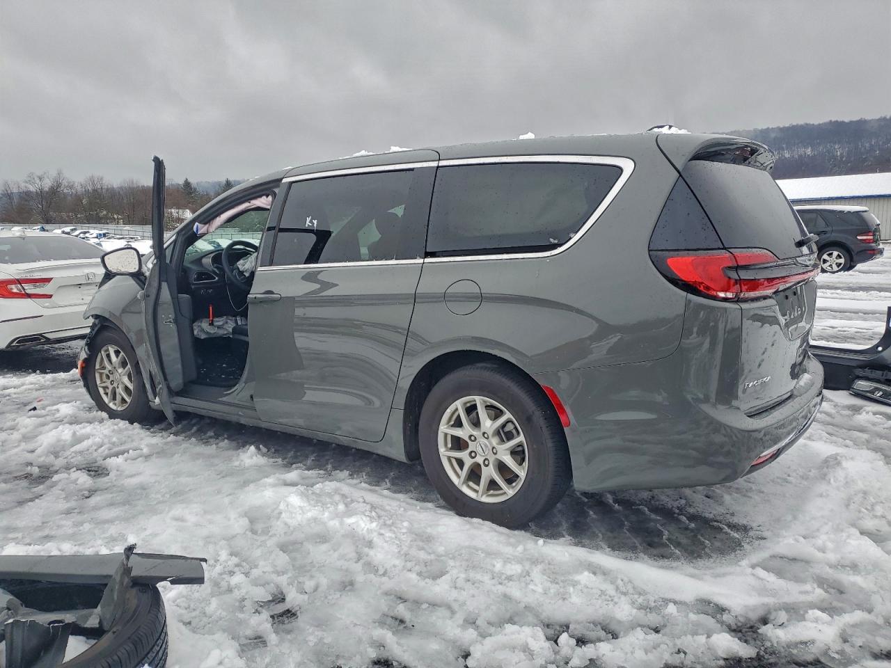 Lot #3303461906 2025 CHRYSLER PACIFICA S