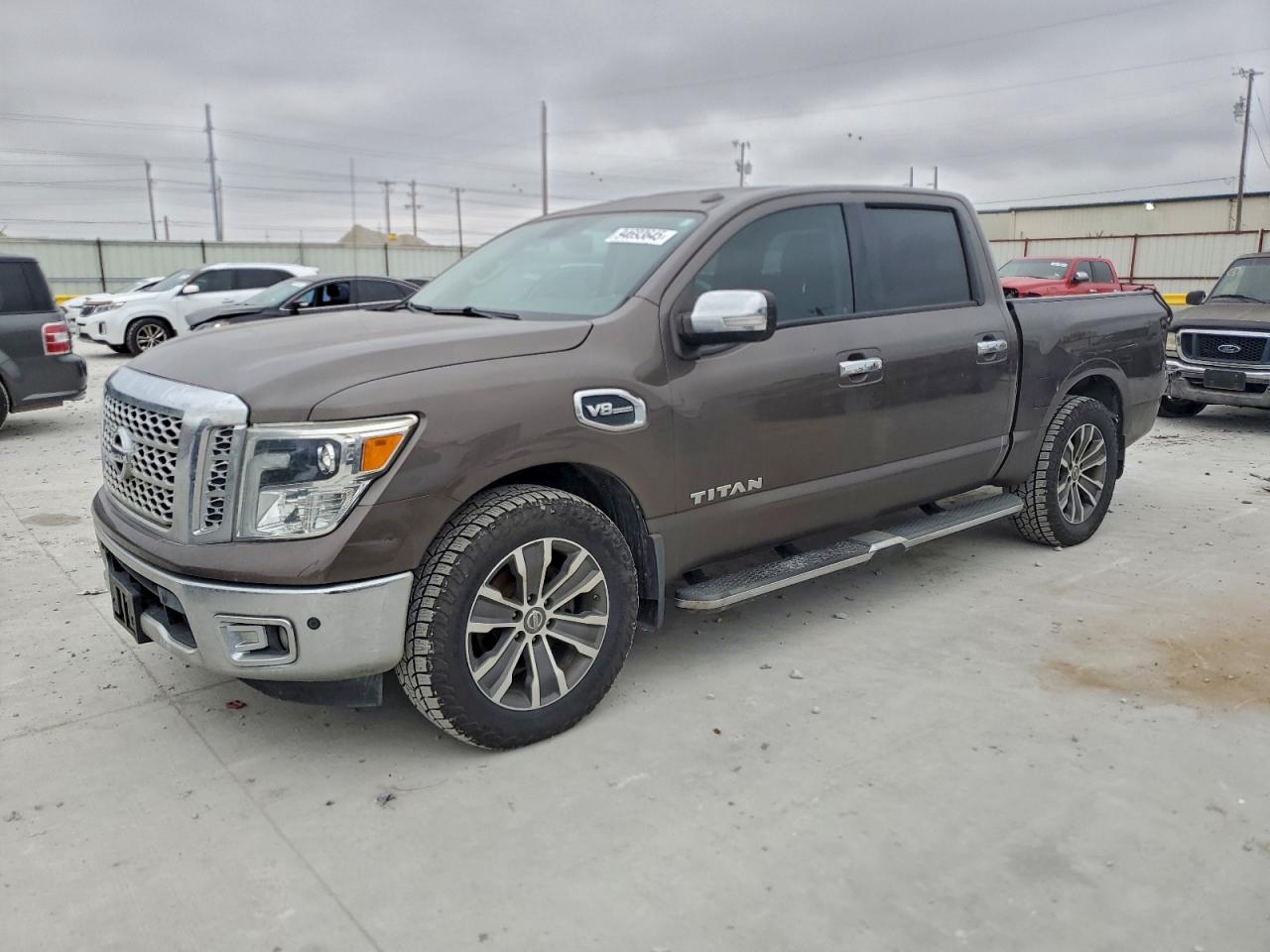 NISSAN TITAN SV