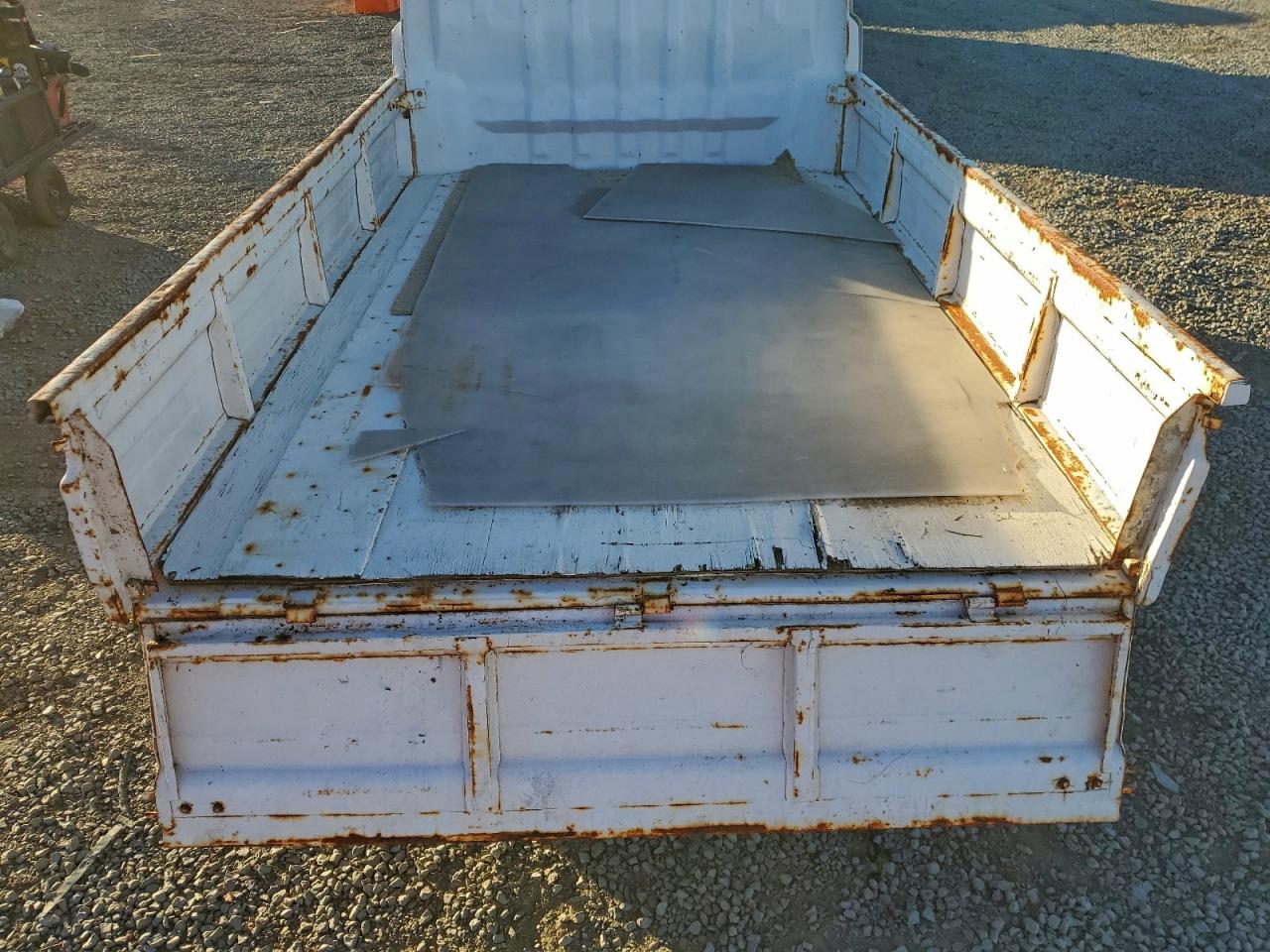 Lot #3311651218 2009 DAEWOO LANOS SE