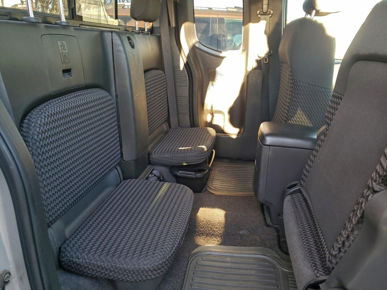 Lot #3308237201 2006 NISSAN FRONTIER K