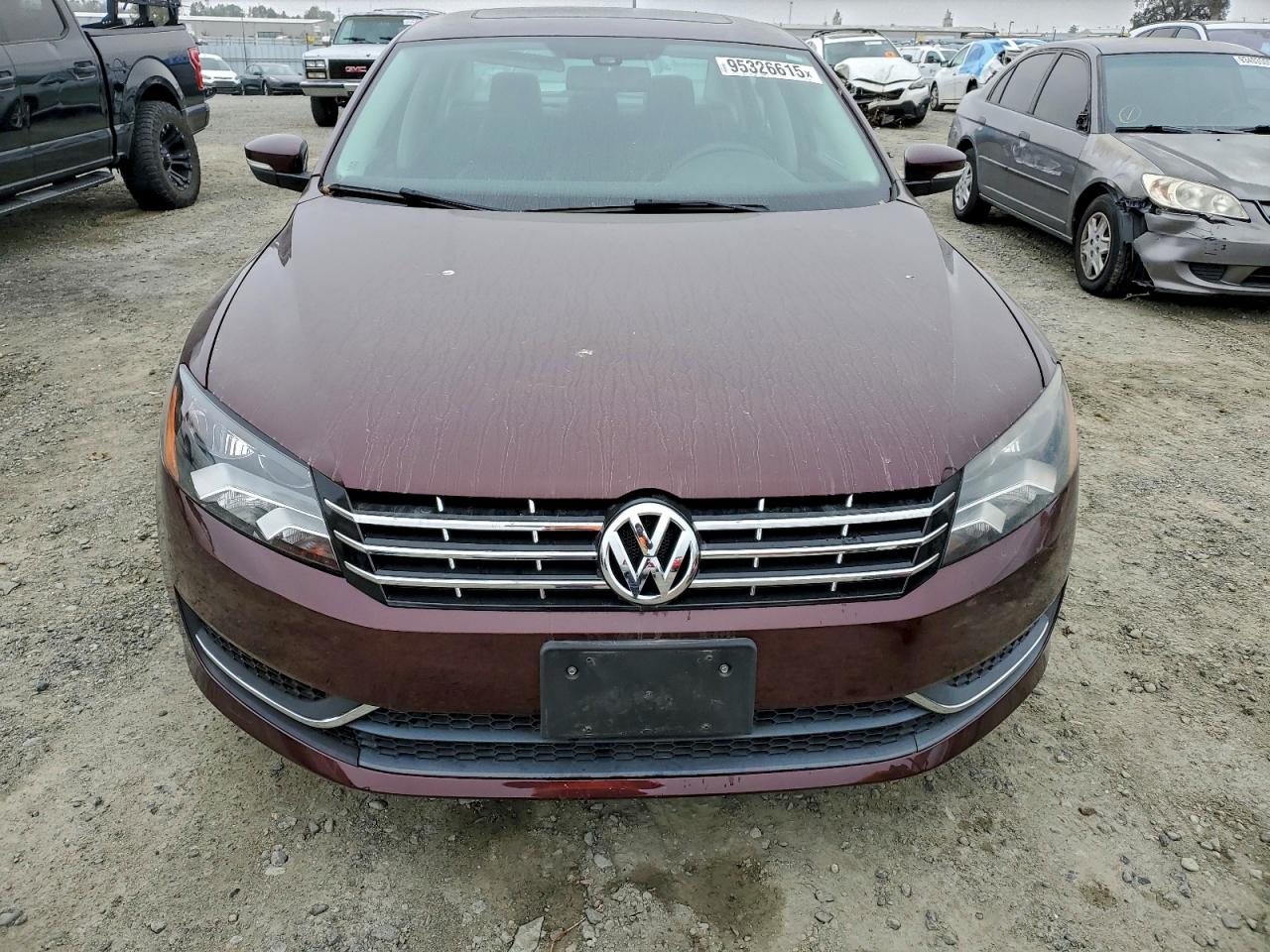 VOLKSWAGEN PASSAT SE