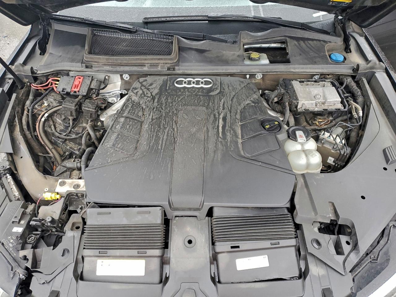 AUDI Q7 PREMIUM PLUS