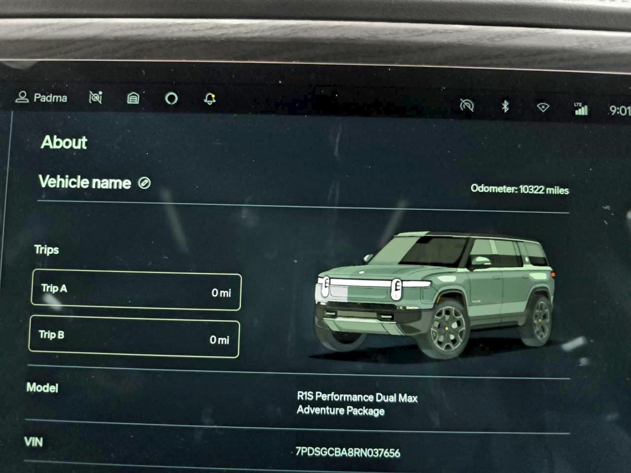 Lot #3318925949 2024 RIVIAN R1S ADVENT