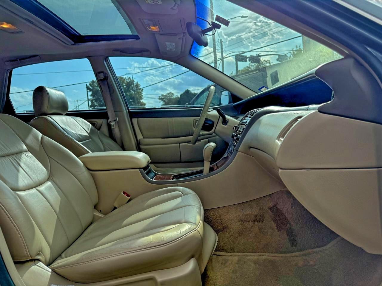 Lot #3315834350 2001 TOYOTA AVALON XL