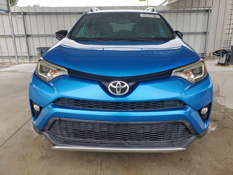 2016 TOYOTA RAV4 SE #3308296164