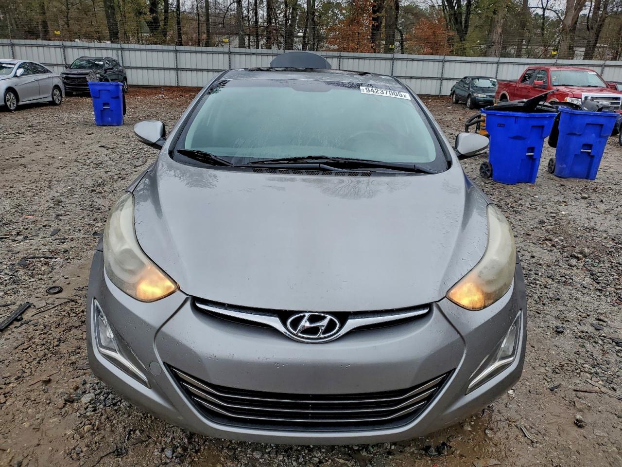 HYUNDAI ELANTRA SE