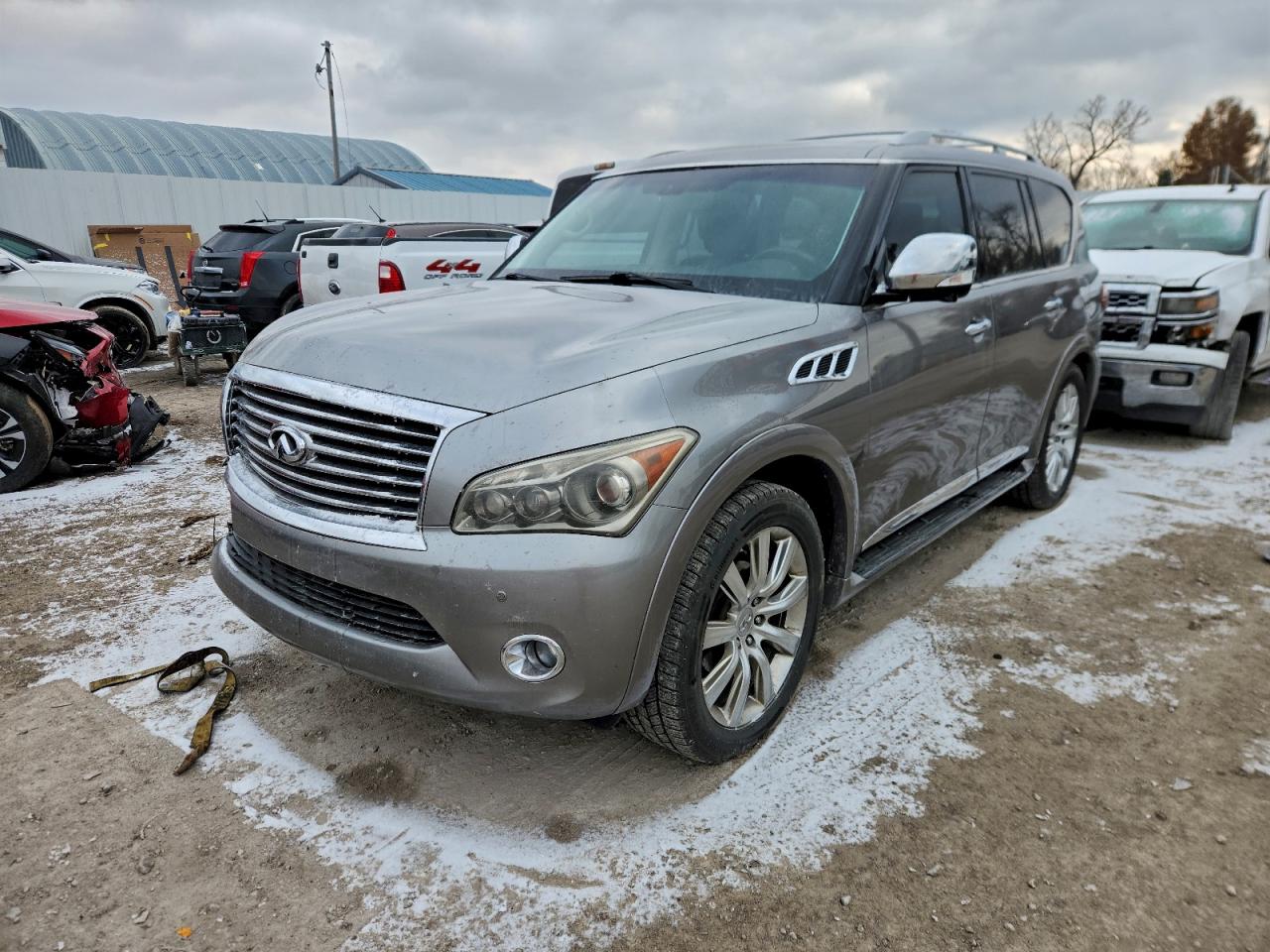 INFINITI QX56